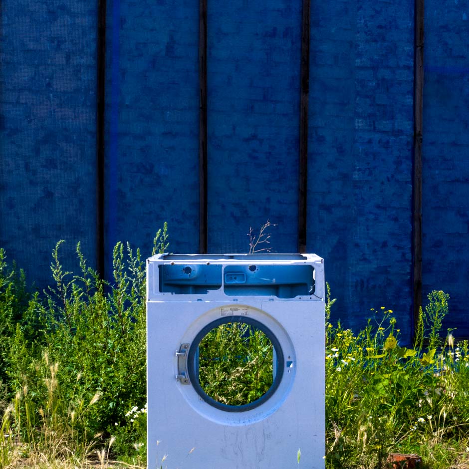 waschmaschine auf blau und grün | 2011